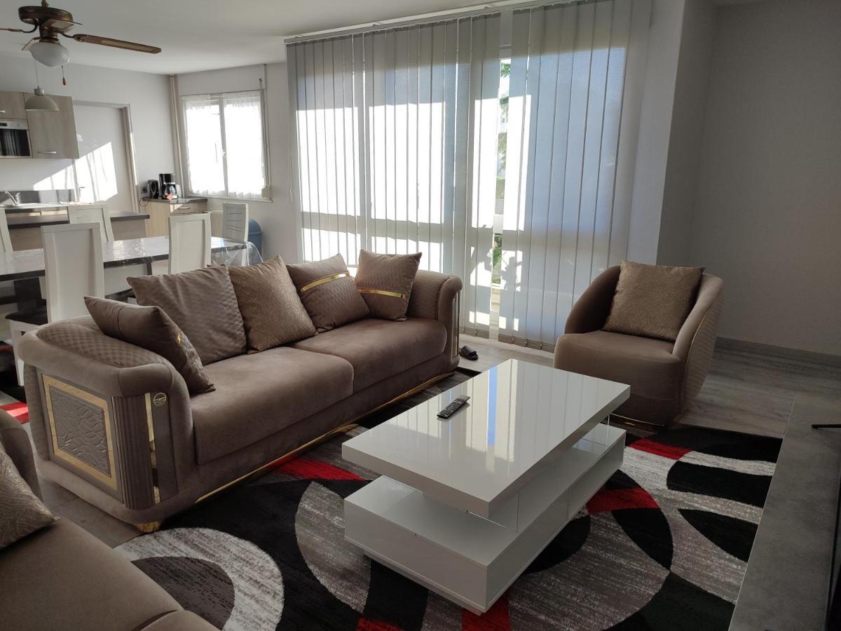 Grand Et Superbe Appartement Proche Paris Creil Kültér fotó