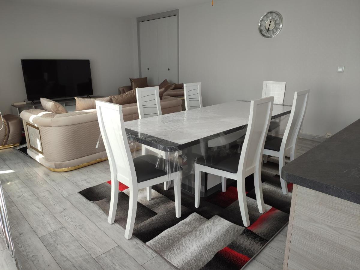 Grand Et Superbe Appartement Proche Paris Creil Kültér fotó